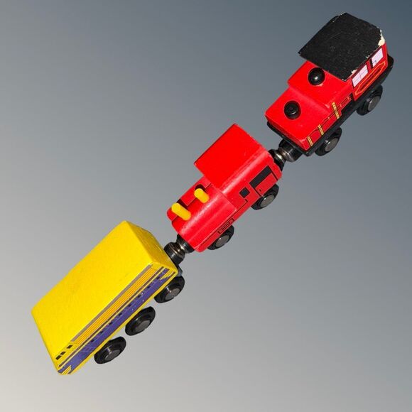 Set of 8 Magnetic Wooden Railway Trains Engines & Cars A25 - Picture 3 of 16